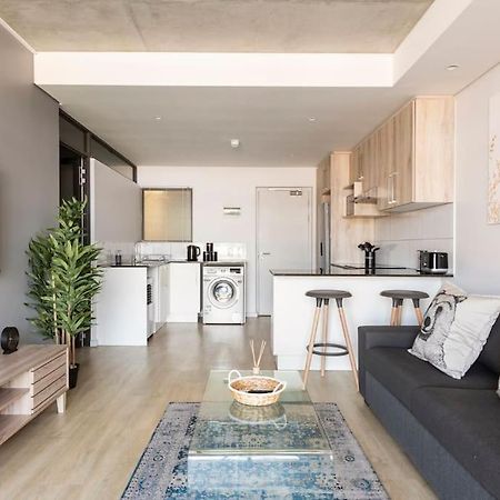 Chic, Central, Family & Group Stay - Stylish 2 Ensuite Bedroom Apartment With Spacious Balcony 케이프타운 외부 사진