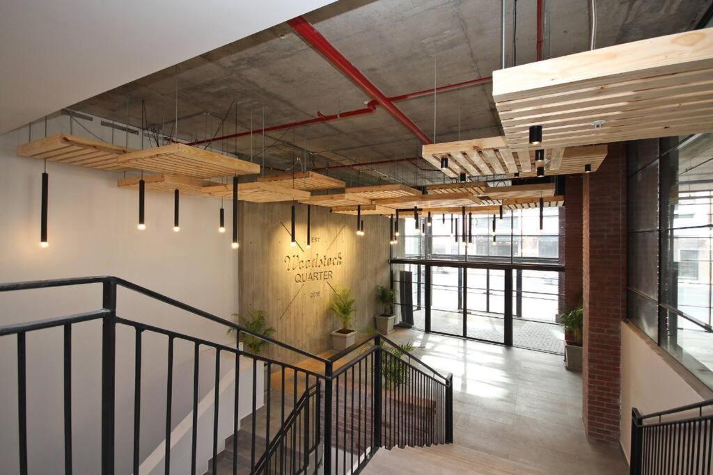 Chic, Central, Family & Group Stay - Stylish 2 Ensuite Bedroom Apartment With Spacious Balcony 케이프타운 외부 사진