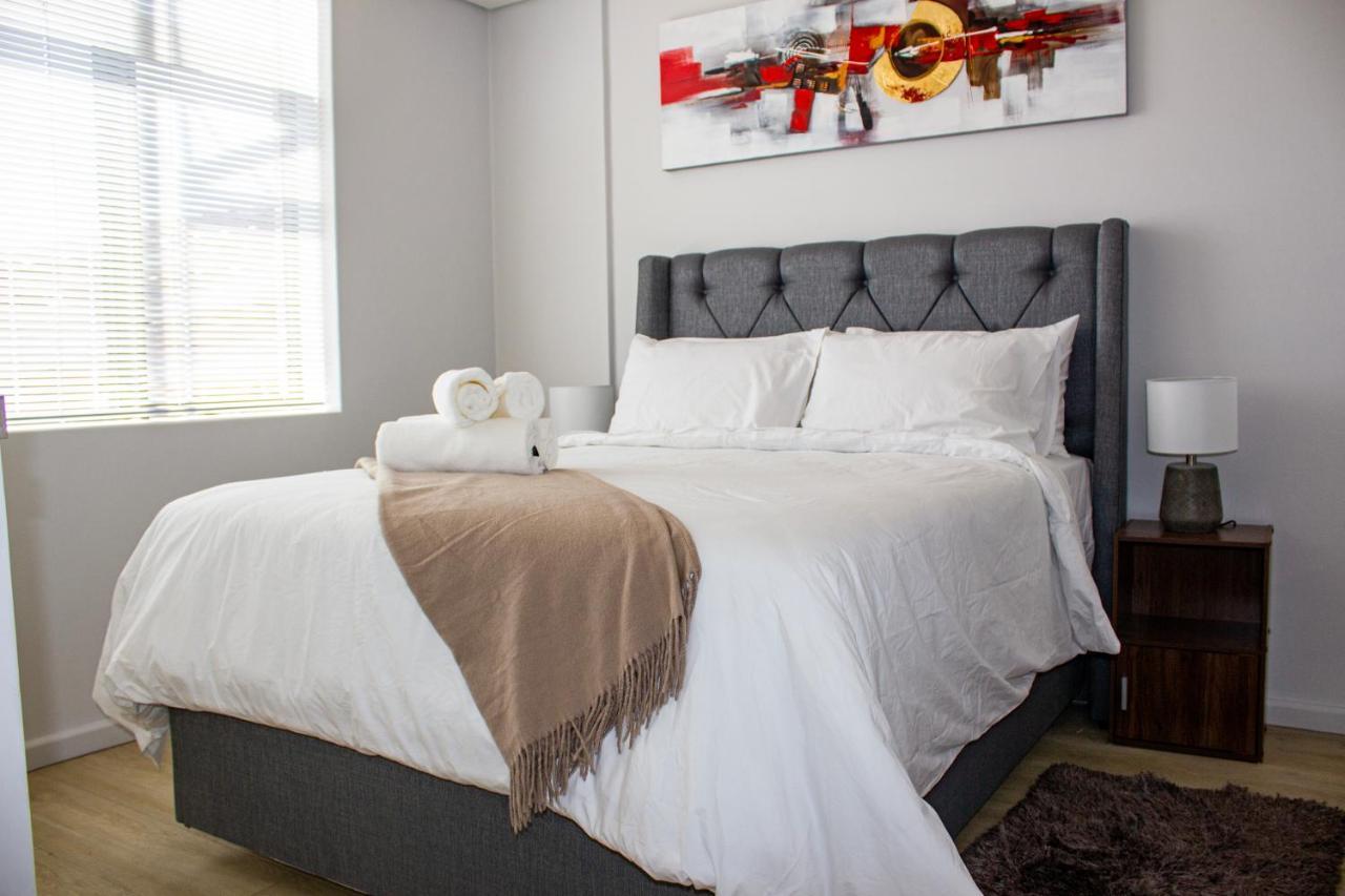 Chic, Central, Family & Group Stay - Stylish 2 Ensuite Bedroom Apartment With Spacious Balcony 케이프타운 외부 사진
