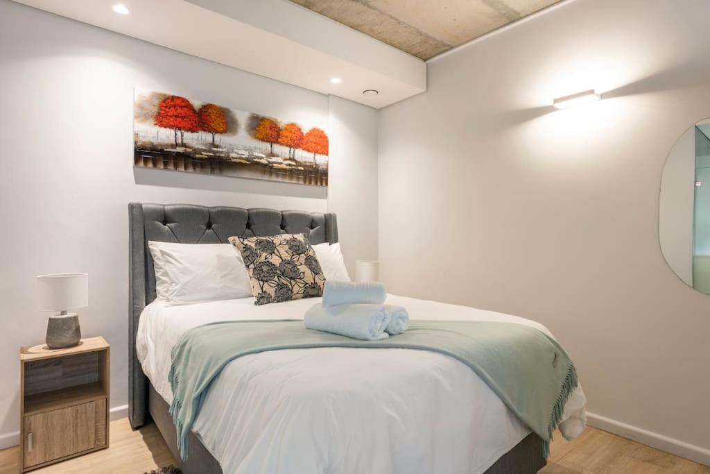 Chic, Central, Family & Group Stay - Stylish 2 Ensuite Bedroom Apartment With Spacious Balcony 케이프타운 외부 사진
