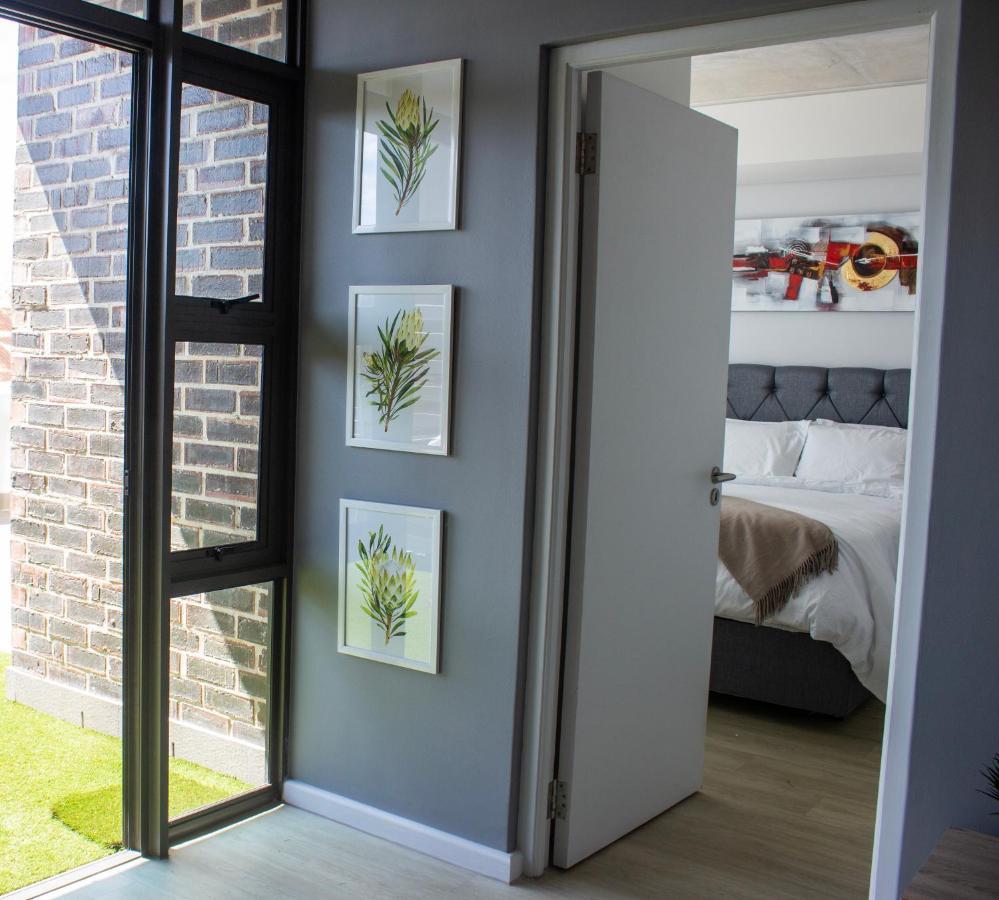 Chic, Central, Family & Group Stay - Stylish 2 Ensuite Bedroom Apartment With Spacious Balcony 케이프타운 외부 사진